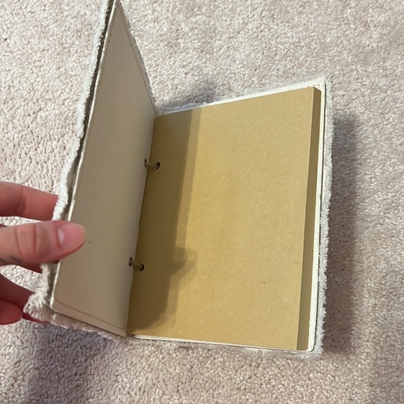 Recycled paper notebook - Picture 2 of 3